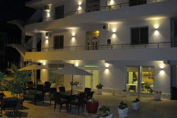 Nika Hotel (Vlorë)